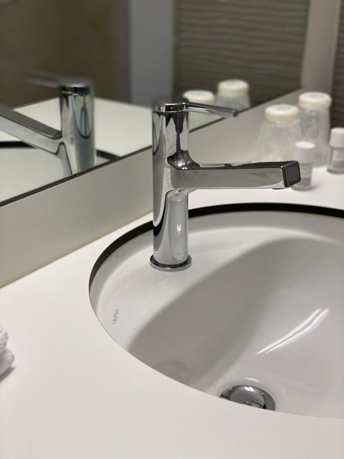 Neuchatel City Hotel 外观 照片